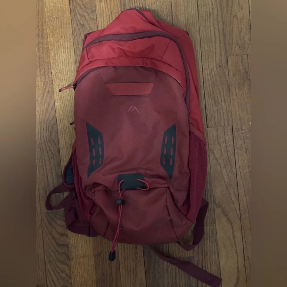 Quest Red Hydration Backpack